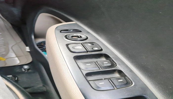 2013 Hyundai Grand i10 SPORTZ 1.2 KAPPA VTVT, Petrol, Manual, 61,041 km, interior