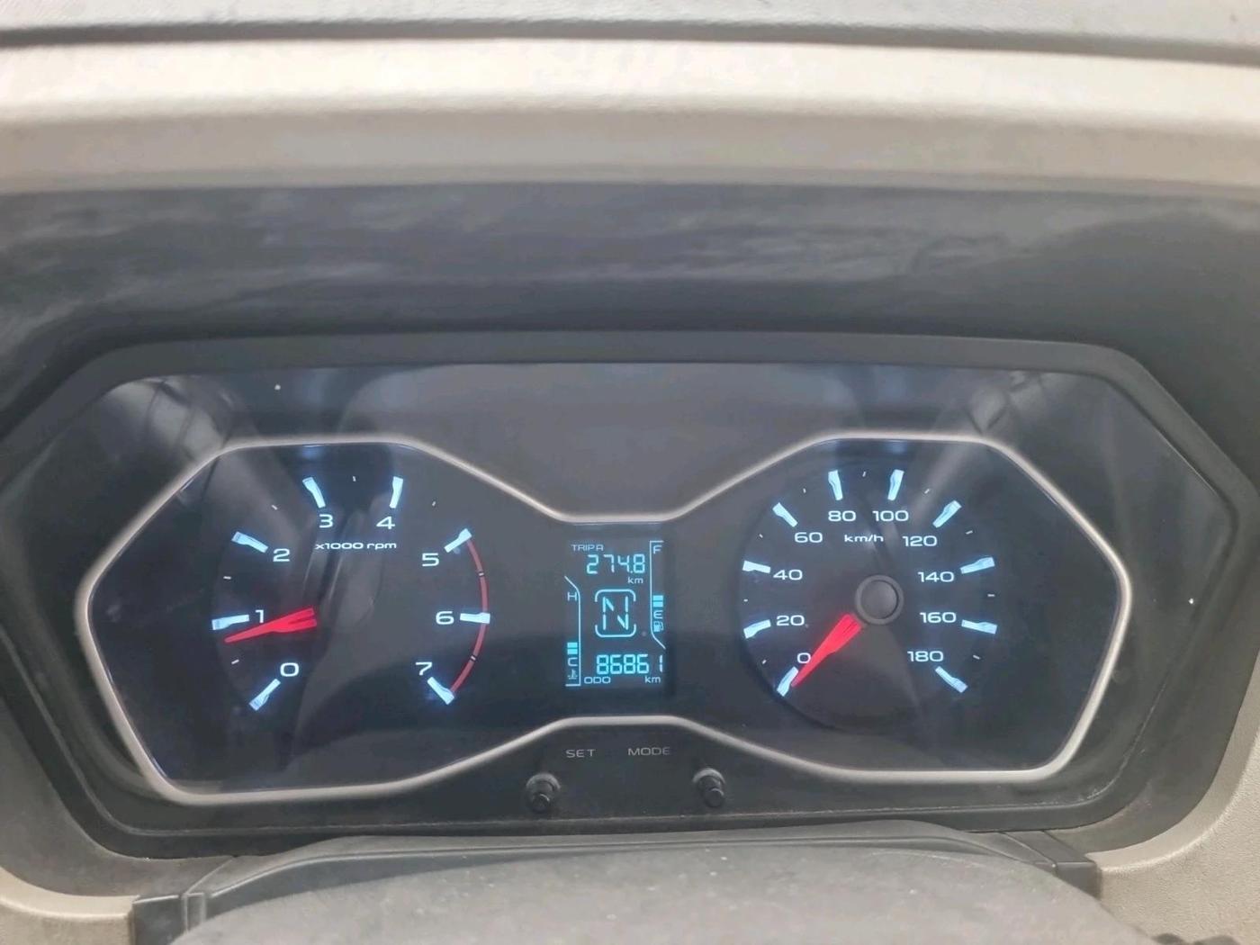 2017 Mahindra Scorpio S11 2WD, Diesel, Manual, 86,861 km, interior
