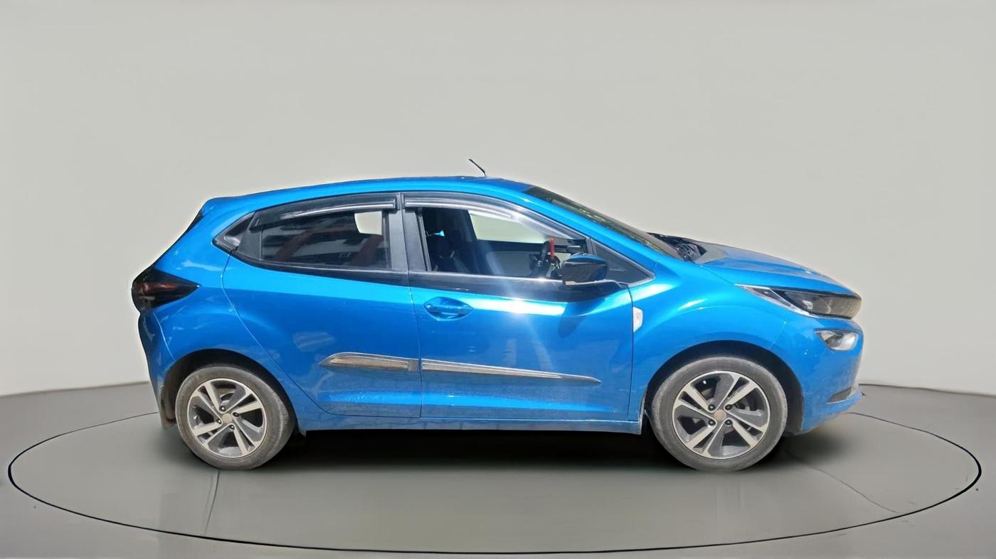 2022 Tata ALTROZ XZ DIESEL, Diesel, Manual, 52,023 km, exterior