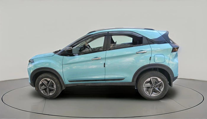 2024 Tata NEXON CREATIVE+ SUNROOF AMT 1.2 PETROL, Petrol, Automatic, 11,196 km, exterior