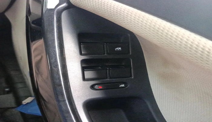 2020 Tata NEXON XZ PETROL, Petrol, Manual, 48,276 km, interior