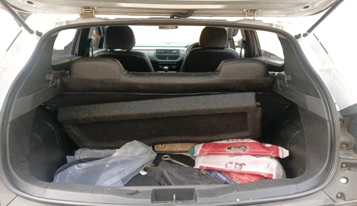 2022 Renault Kiger RXL MT, Petrol, Manual, 32,790 km, exterior