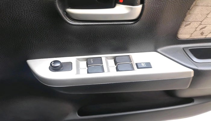 2013 Maruti Wagon R 1.0 VXI, Petrol, Manual, 50,281 km, interior