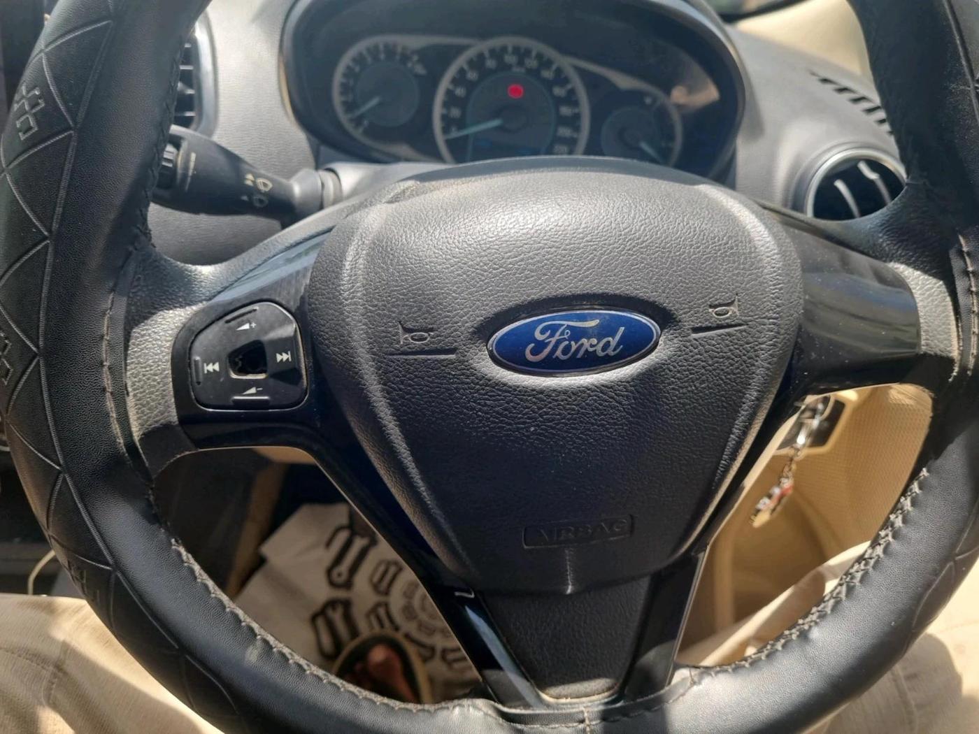 2016 Ford Figo Aspire TITANIUM 1.2 PETROL, Petrol, Manual, 94,816 km, interior