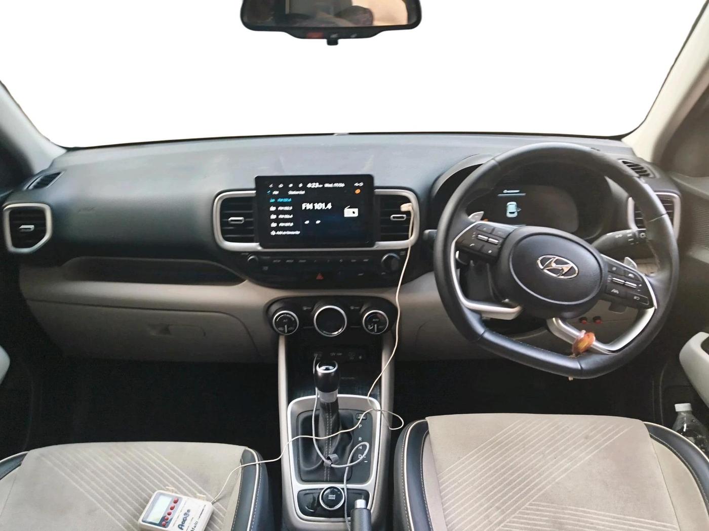 2024 Hyundai VENUE SX (O) 1.0 TURBO DCT, Petrol, Automatic, 23,505 km, interior
