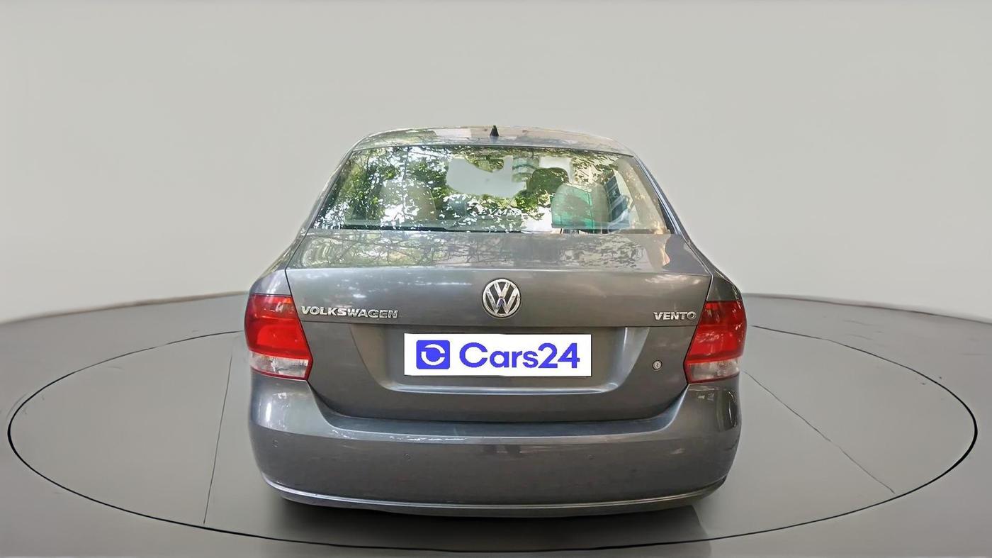 2013 Volkswagen Vento COMFORTLINE 1.6, Petrol, Manual, 85,519 km, exterior