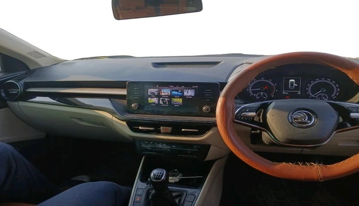 2022 Skoda SLAVIA AMBITION 1.0L TSI MT, Petrol, Manual, 23,157 km, interior