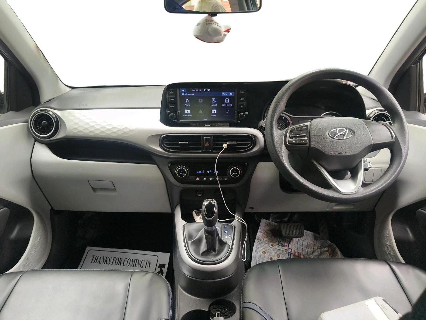 2022 Hyundai GRAND I10 NIOS SPORTZ AMT 1.2 KAPPA VTVT, Petrol, Automatic, 38,595 km, interior