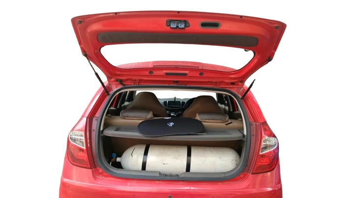 2011 Hyundai i10 SPORTZ 1.2 AT, CNG, Automatic, 1,00,000 km, exterior