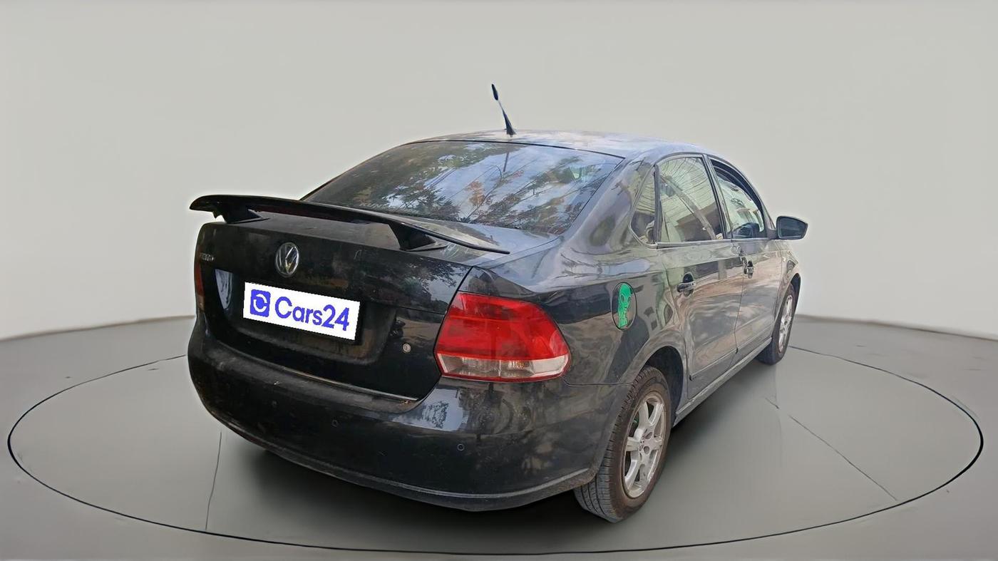 2014 Volkswagen Vento HIGHLINE 1.6 MPI, Petrol, Manual, 96,744 km, exterior