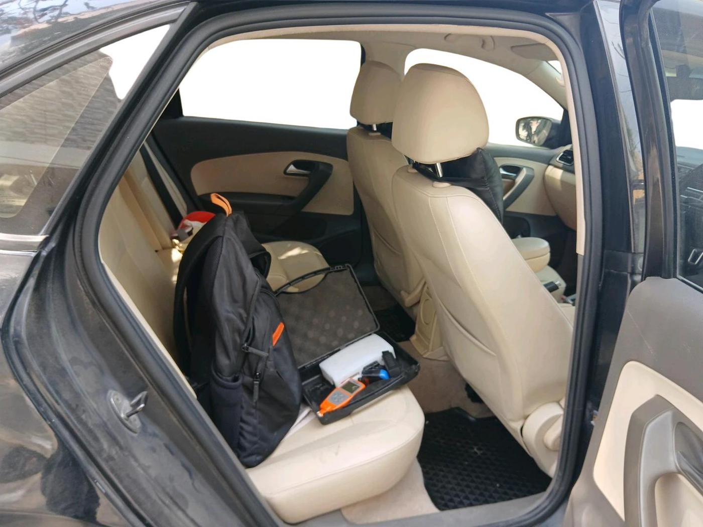2014 Volkswagen Vento HIGHLINE 1.6 MPI, Petrol, Manual, 96,744 km, interior