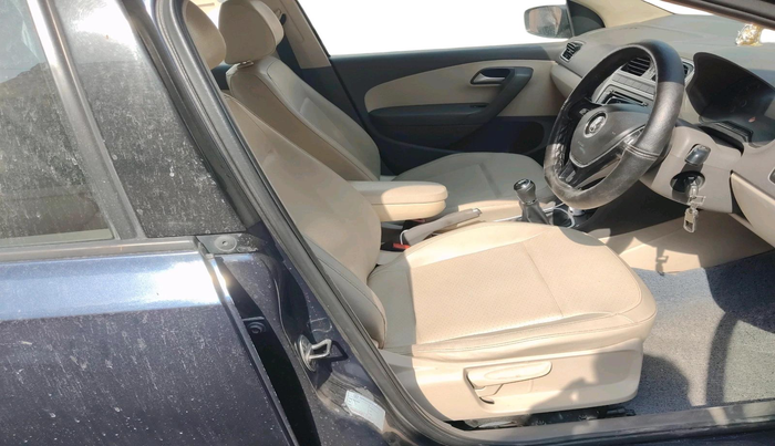 2015 Volkswagen Vento HIGHLINE DIESEL 1.5, Diesel, Manual, 1,27,159 km, interior