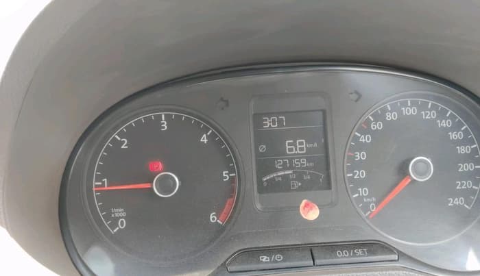 2015 Volkswagen Vento HIGHLINE DIESEL 1.5, Diesel, Manual, 1,27,159 km, interior