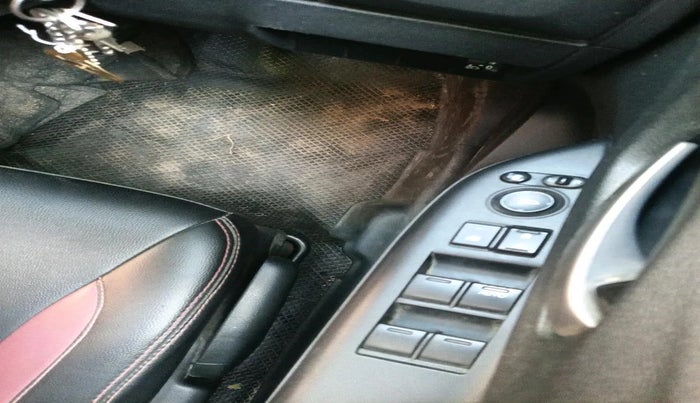 2018 Honda WR-V 1.2L I-VTEC VX MT, Petrol, Manual, 1,28,512 km, interior