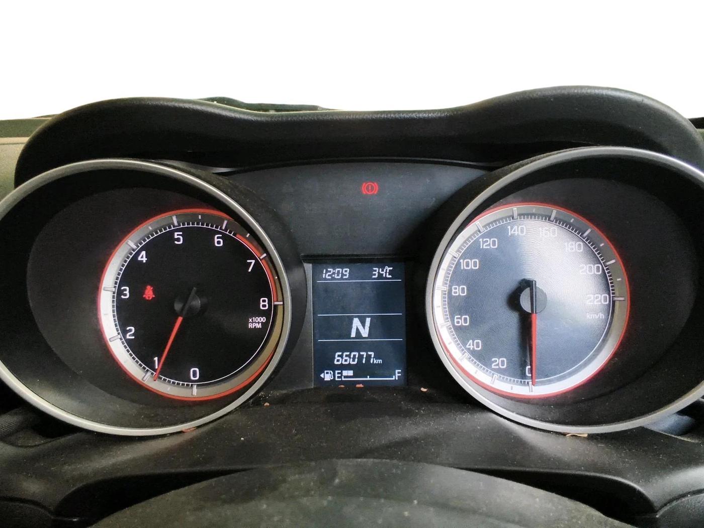 2020 Maruti Swift VXI AMT, Petrol, Automatic, 66,077 km, interior