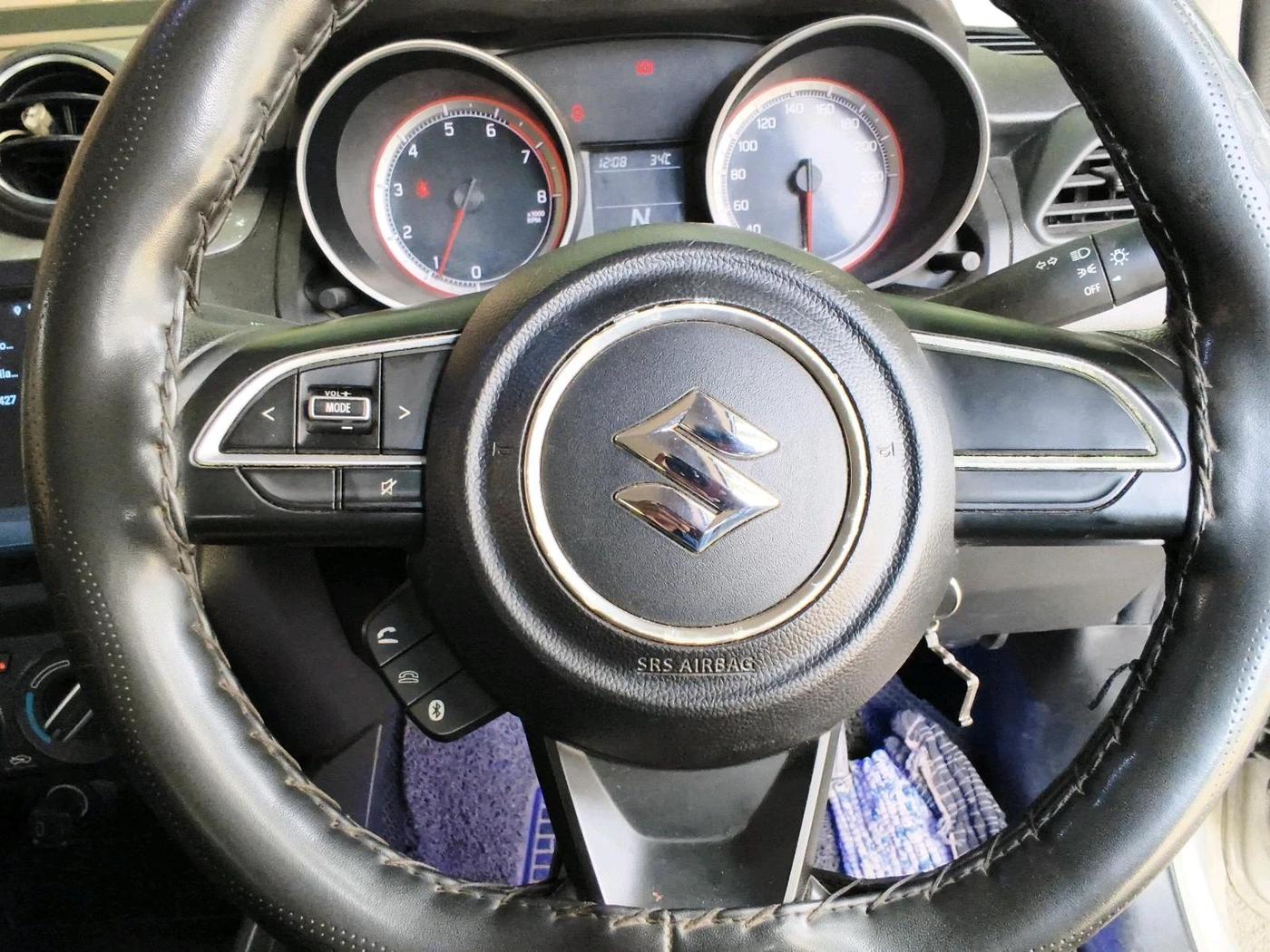 2020 Maruti Swift VXI AMT, Petrol, Automatic, 66,077 km, interior