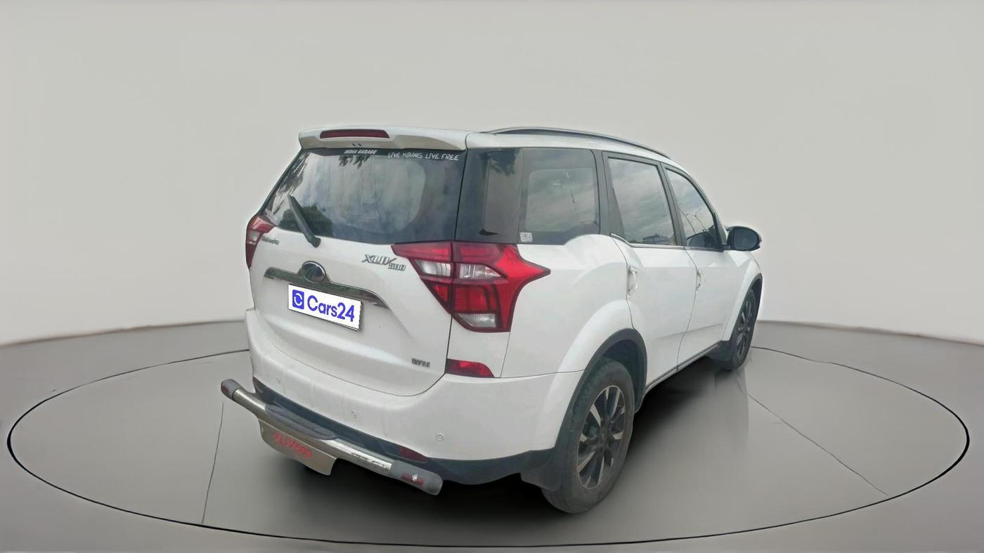 2018 Mahindra XUV500 W11, Diesel, Manual, 88,887 km, exterior