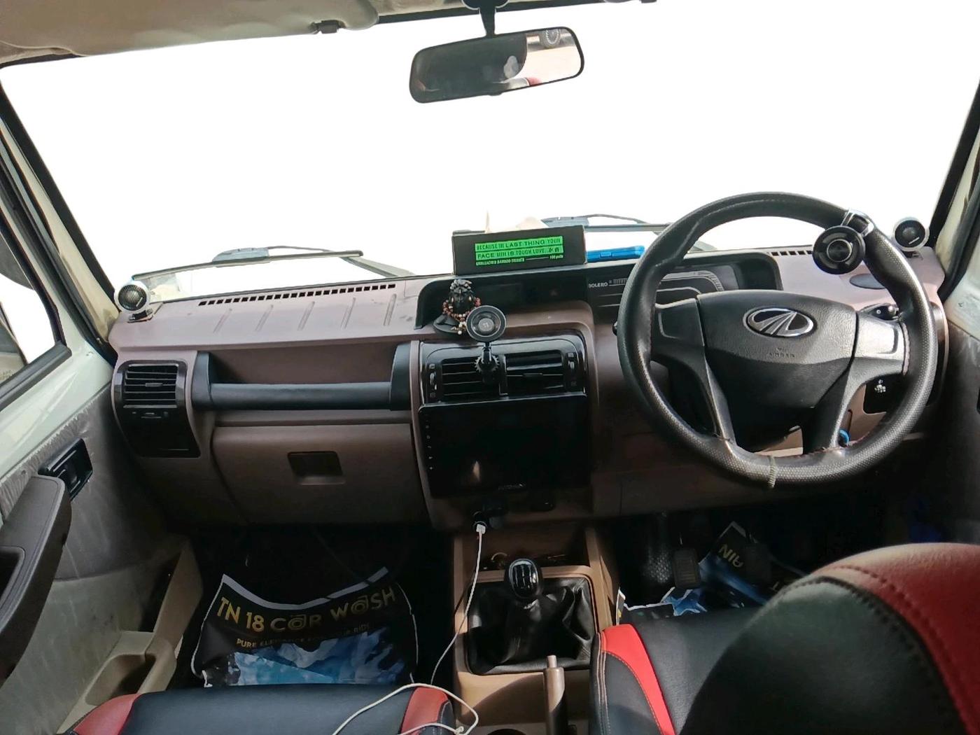 2020 Mahindra Bolero B6, Diesel, Manual, 41,871 km, interior
