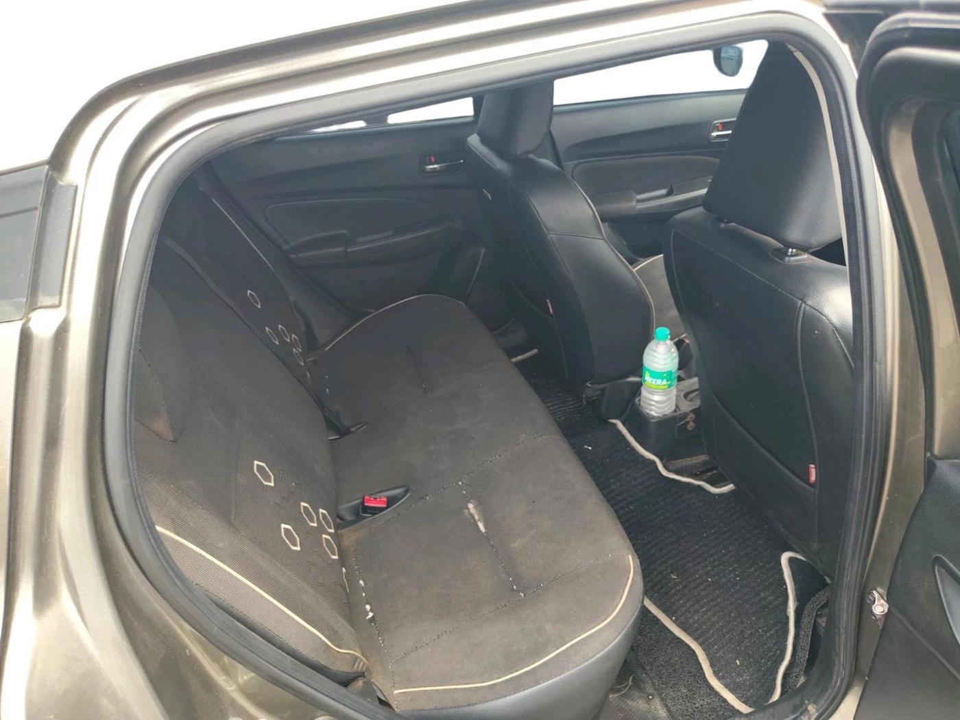 2018 Maruti Swift VXI AMT, Petrol, Automatic, 1,53,735 km, interior