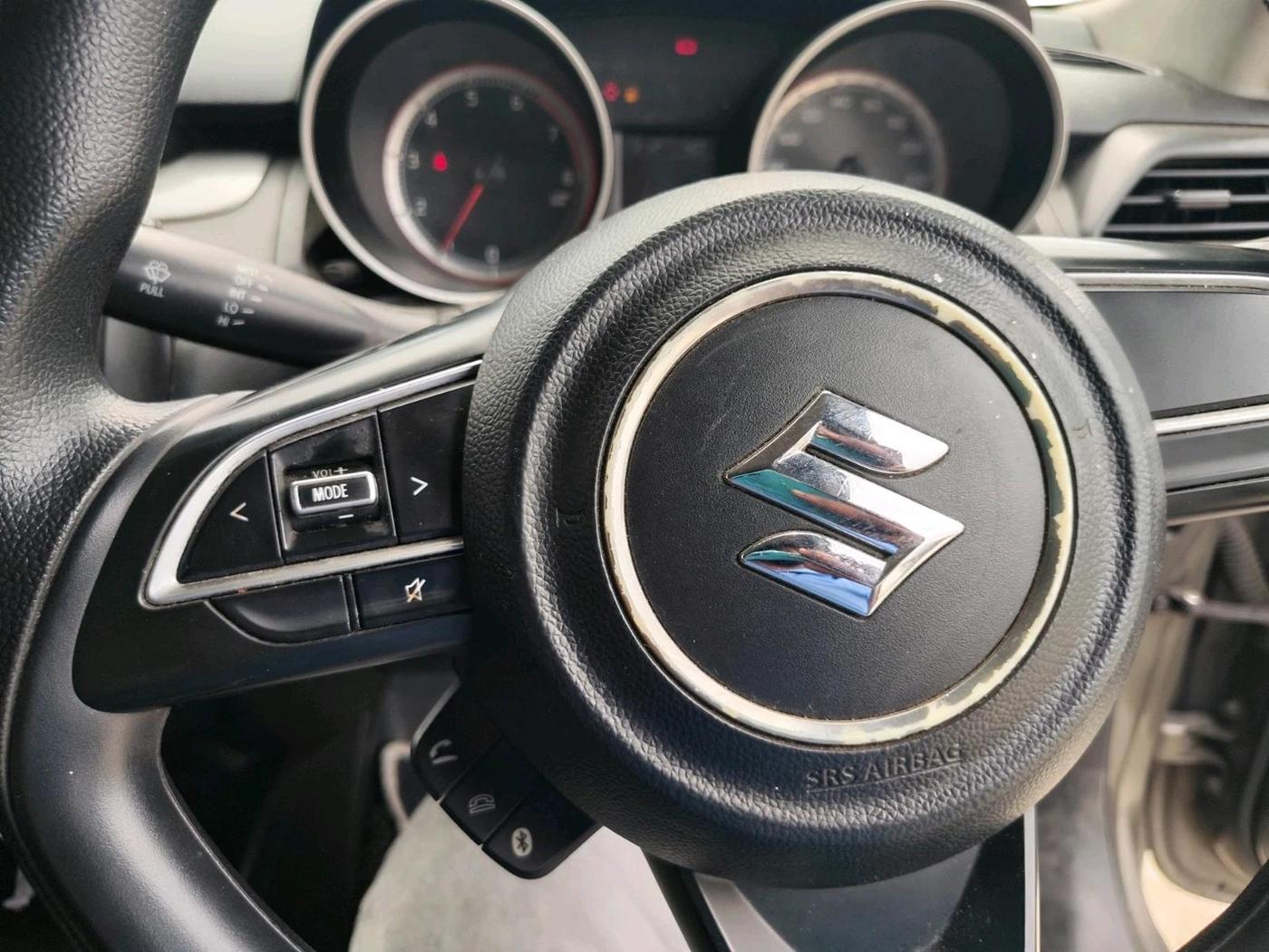 2018 Maruti Swift VXI AMT, Petrol, Automatic, 1,53,735 km, interior