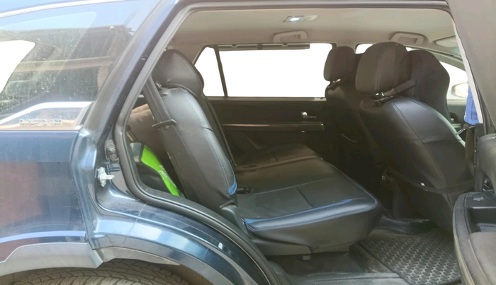 2017 Tata Hexa XM 4X2 7 STR, Diesel, Manual, 62,692 km, interior