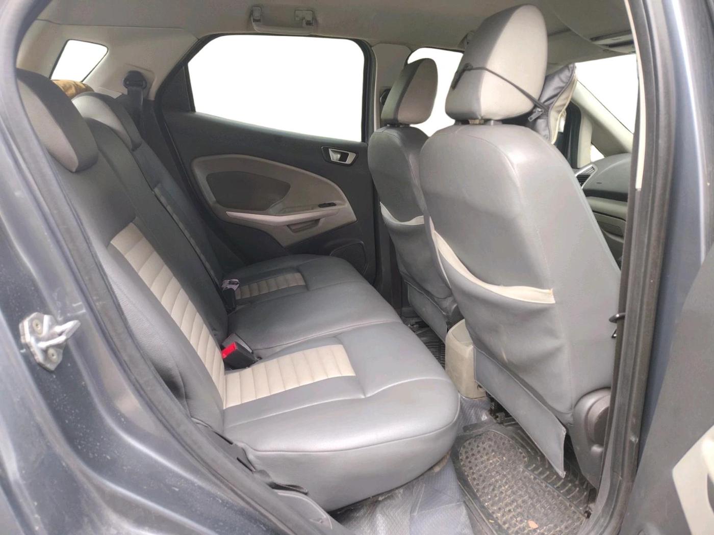 2014 Ford Ecosport TITANIUM 1.5L DIESEL, Diesel, Manual, 1,19,018 km, interior
