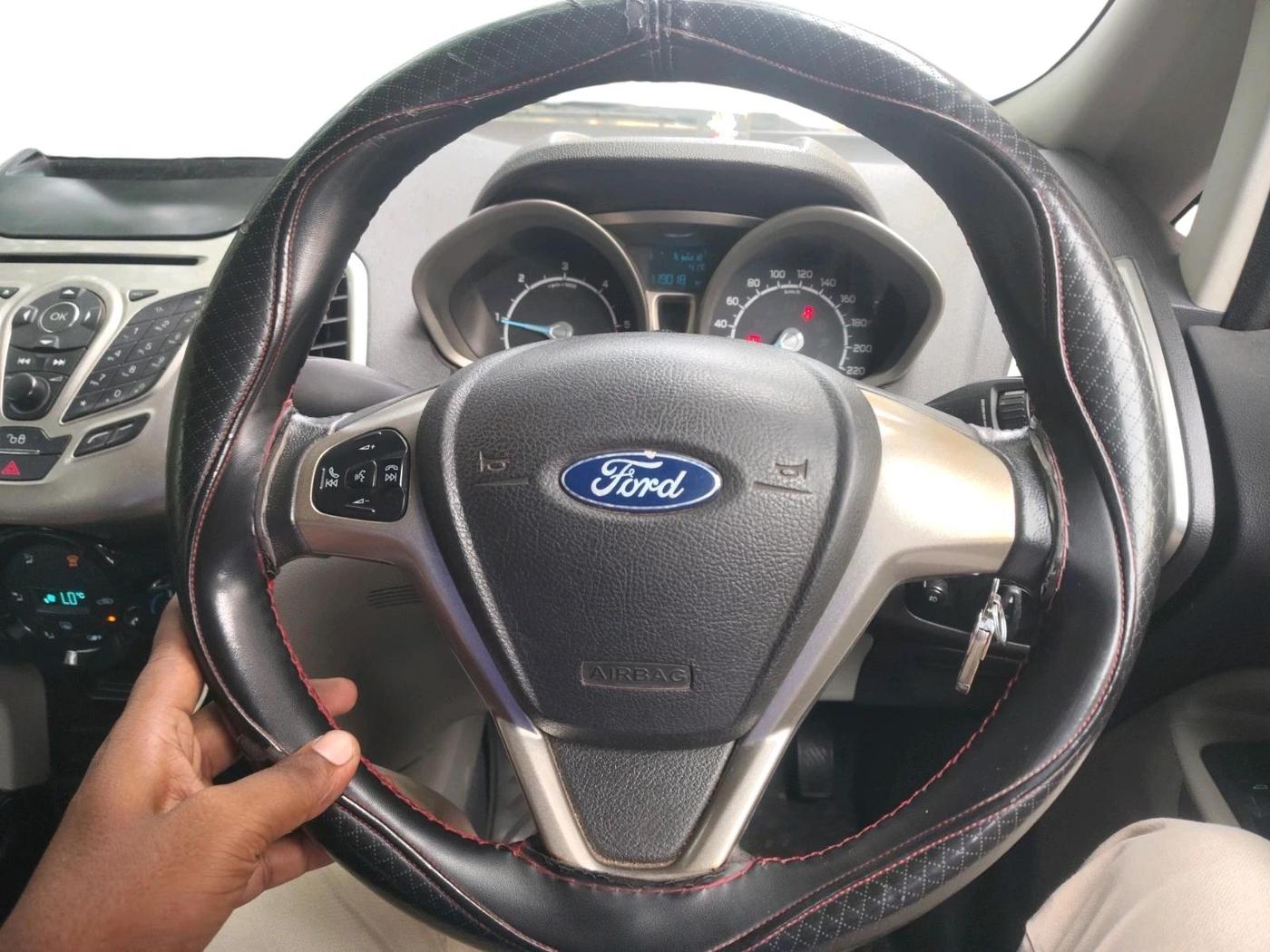 2014 Ford Ecosport TITANIUM 1.5L DIESEL, Diesel, Manual, 1,19,018 km, interior