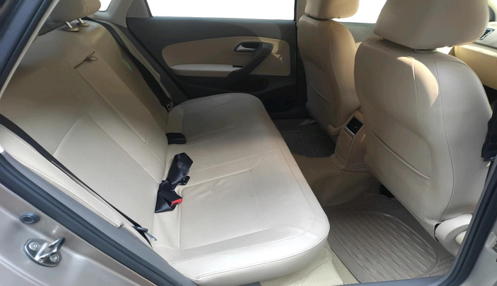 2015 Volkswagen Vento HIGHLINE DIESEL 1.5, Diesel, Manual, 55,593 km, interior