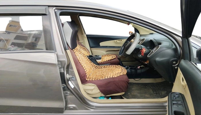 2015 Honda Mobilio 1.5L I-VTEC V, Petrol, Manual, 54,112 km, interior