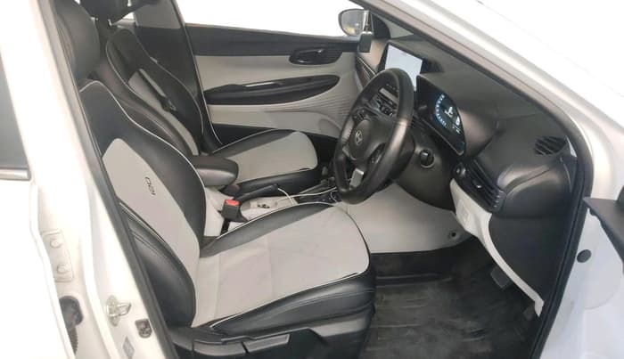 2024 Hyundai NEW I20 ASTA (O) 1.2 IVT, Petrol, Automatic, 19,479 km, interior