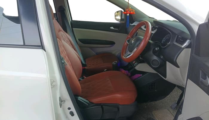 2021 Renault TRIBER RXZ AMT, Petrol, Automatic, 35,226 km, interior