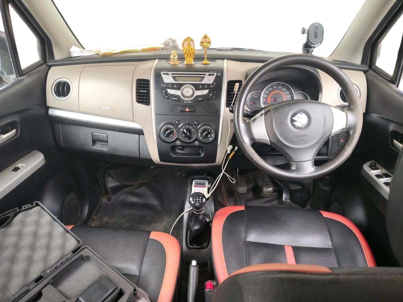2016 Maruti Wagon R 1.0 VXI OPT, Petrol, Manual, 64,204 km, interior
