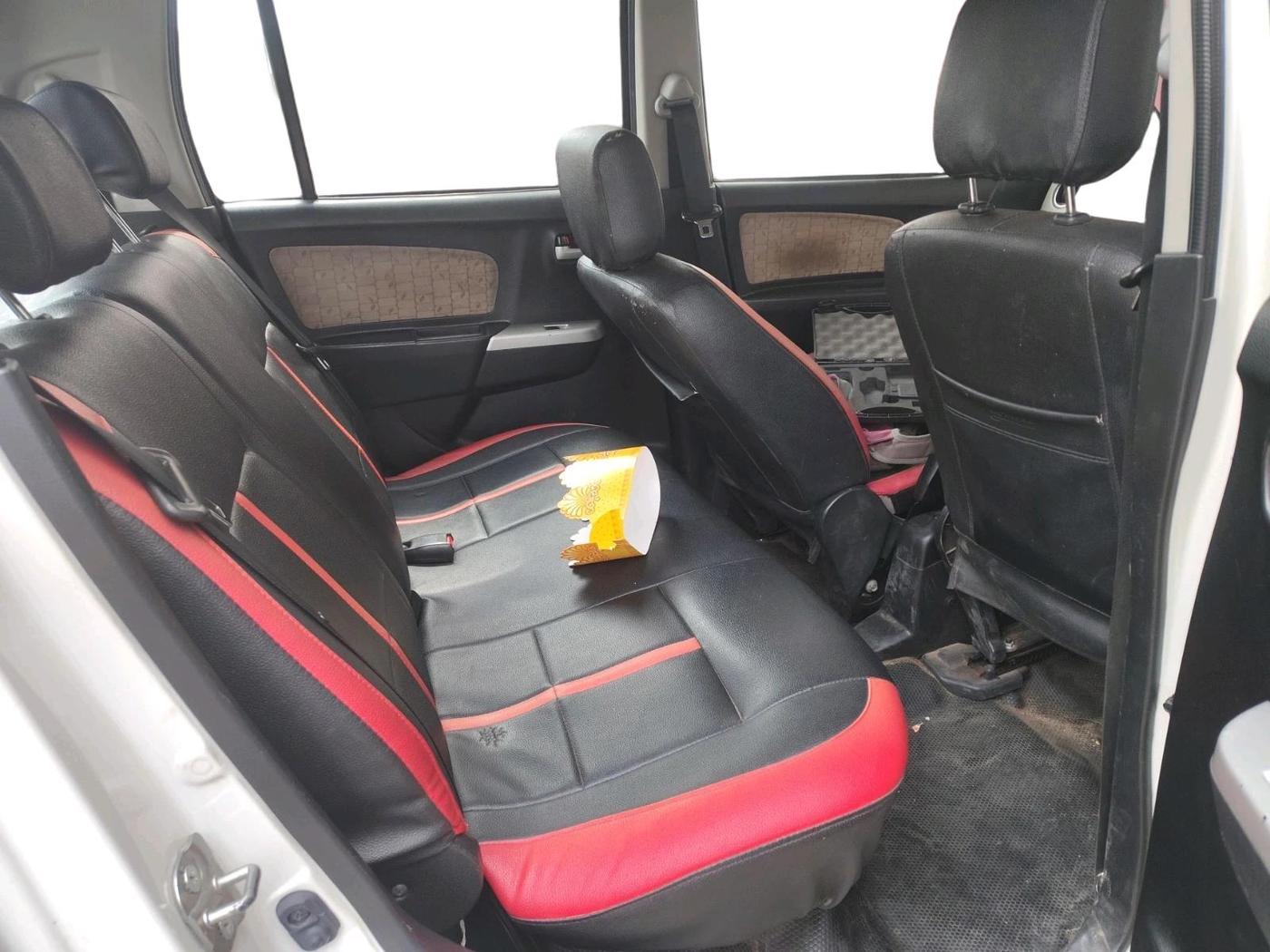 2016 Maruti Wagon R 1.0 VXI OPT, Petrol, Manual, 64,204 km, interior