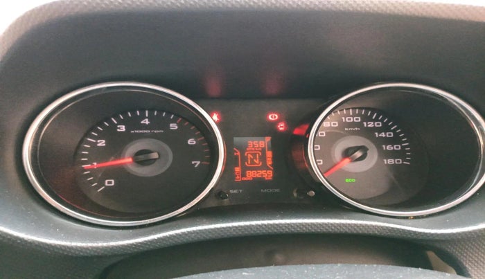 2017 Mahindra TUV300 T8, Diesel, Manual, 1,24,855 km, interior