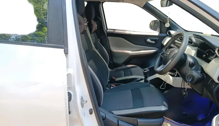 2022 Nissan MAGNITE XV EXECUTIVE, Petrol, Manual, 36,752 km, interior