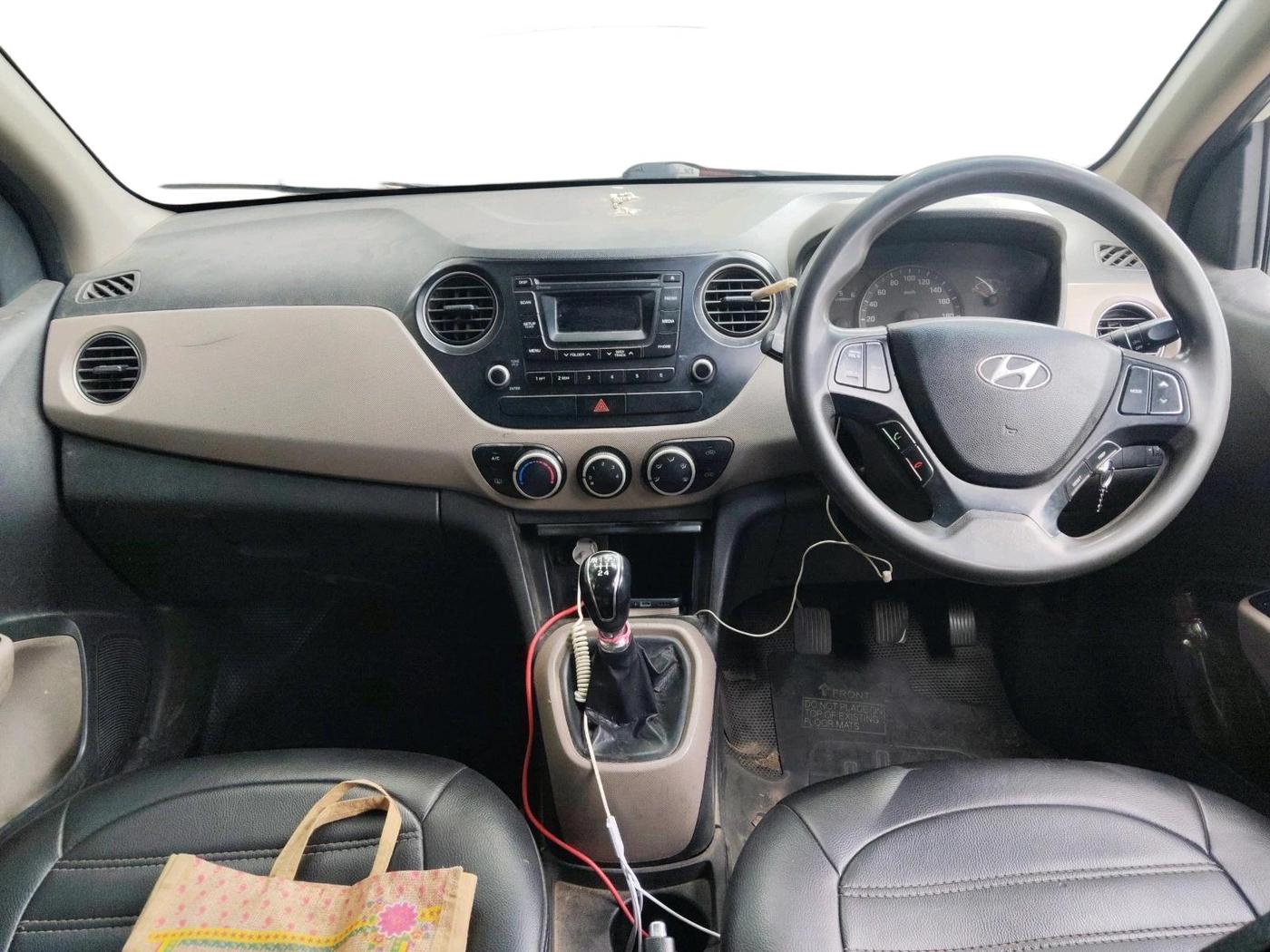 2015 Hyundai Xcent S 1.1 CRDI, Diesel, Manual, 1,64,786 km, interior