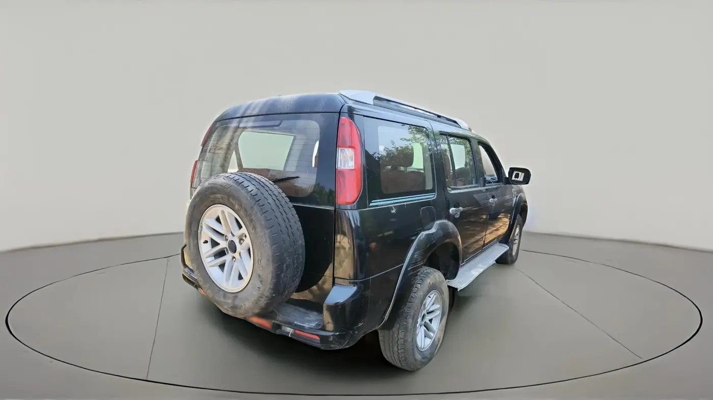 2011 Ford Endeavour 3.0L 4X4 AT, Diesel, Automatic, 71,869 km, exterior