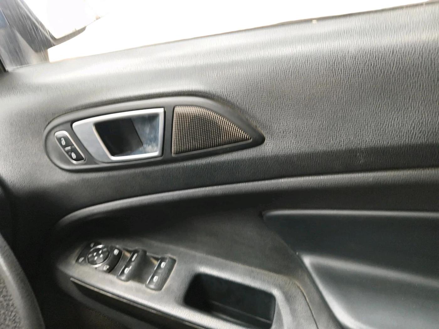 2018 Ford Ecosport TREND+ 1.5L DIESEL, Diesel, Manual, 1,02,414 km, interior