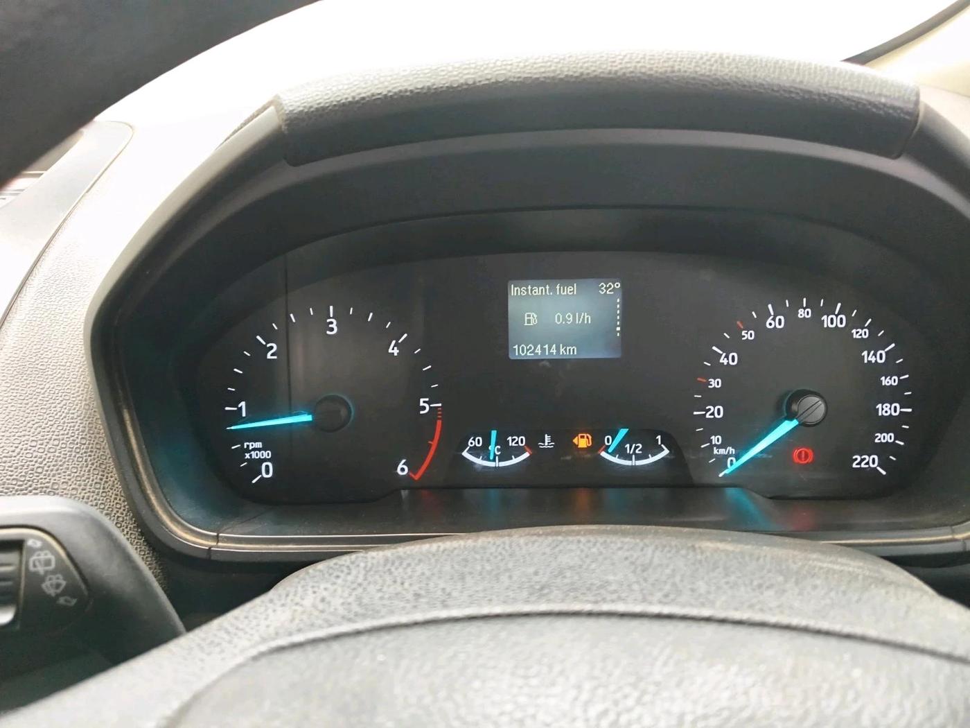 2018 Ford Ecosport TREND+ 1.5L DIESEL, Diesel, Manual, 1,02,414 km, interior