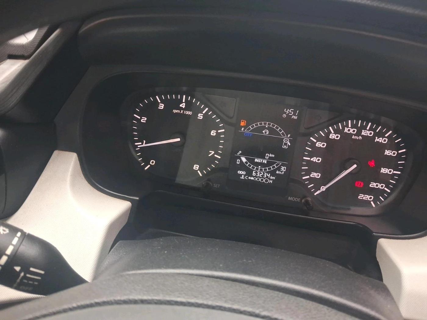 2022 Tata PUNCH PURE MT, Petrol, Manual, 63,234 km, interior