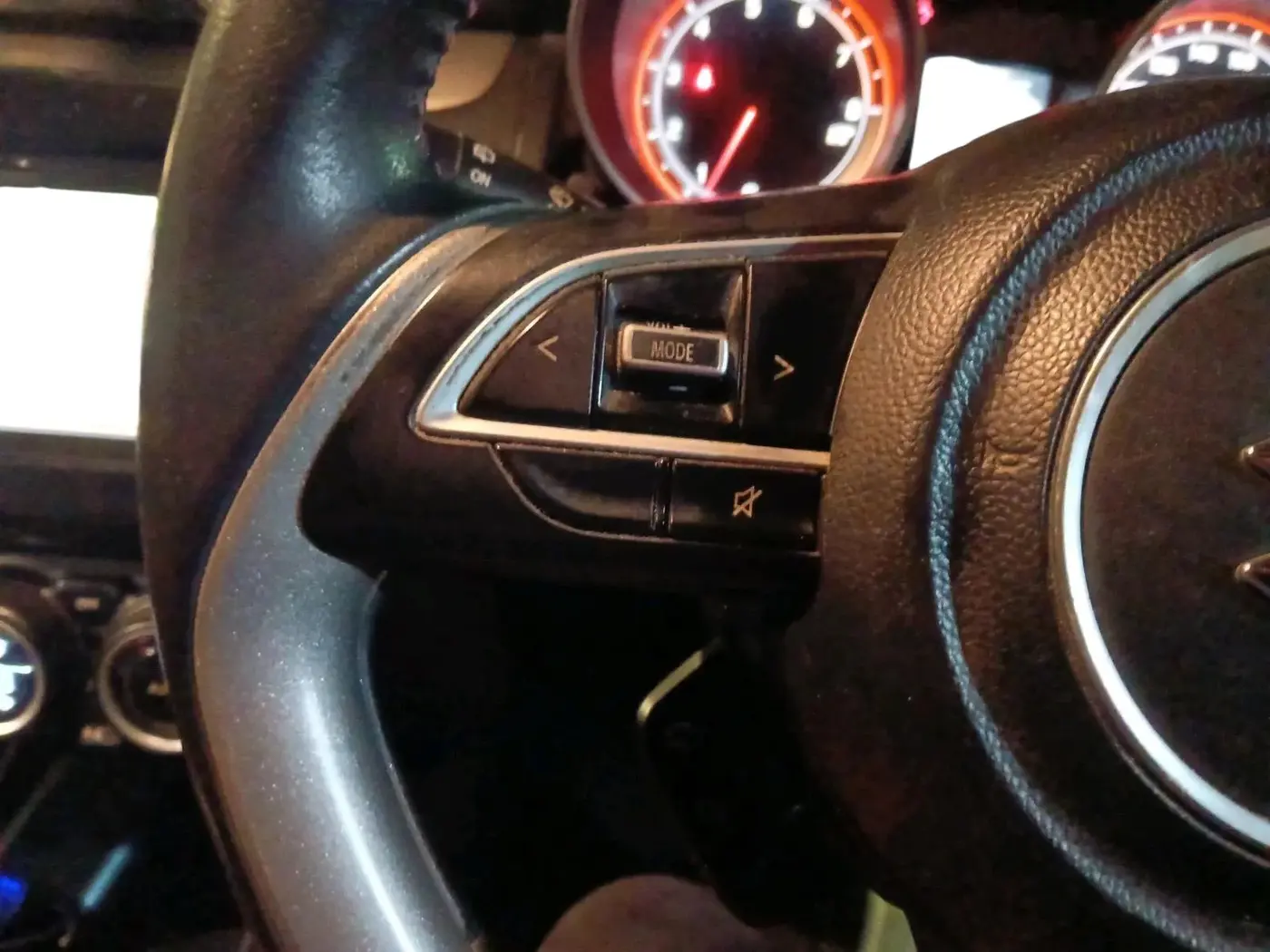 2018 Maruti Swift ZXI PLUS AMT, Petrol, Automatic, 91,299 km, interior
