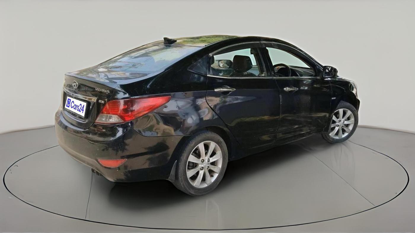 2011 Hyundai Verna FLUIDIC 1.6 VTVT SX, Petrol, Manual, 1,30,616 km, exterior
