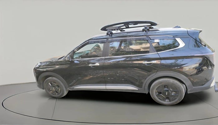 2025 KIA Carens Clavis EV HTX, Electric, Automatic, 10,106 km, exterior