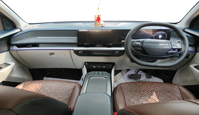 2025 KIA Carens Clavis EV HTX, Electric, Automatic, 10,106 km, interior