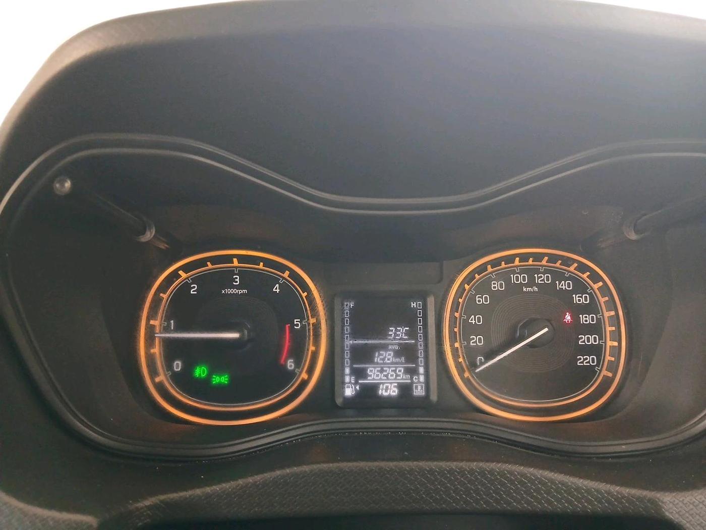 2017 Maruti Vitara Brezza ZDI PLUS, Diesel, Manual, 96,269 km, interior