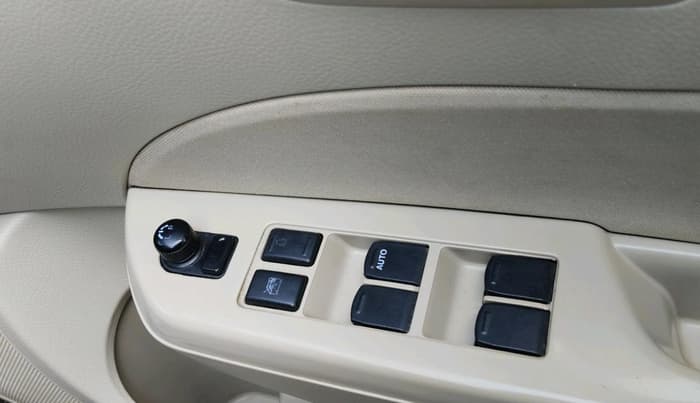 2016 Maruti Swift Dzire VXI, Petrol, Manual, 81,753 km, interior
