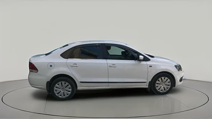 2013 Volkswagen Vento COMFORTLINE DIESEL 1.6, Diesel, Manual, 1,08,526 km, exterior