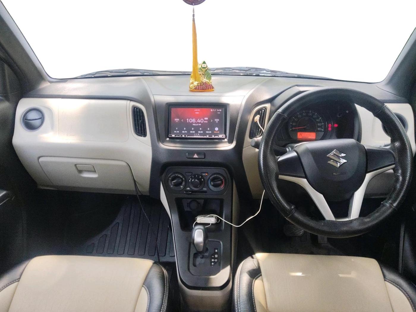 2023 Maruti New Wagon-R VXI 1.0 AMT, Petrol, Automatic, 5,738 km, interior