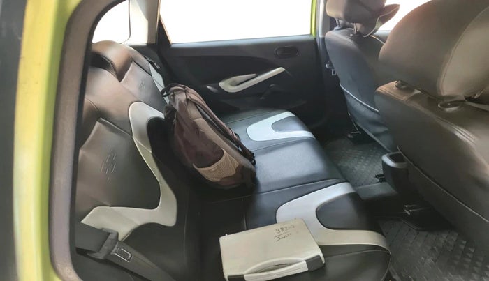 2012 Ford Figo TITANIUM 1.4 DIESEL, Diesel, Manual, 1,01,014 km, interior