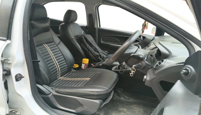 2016 Ford New Figo TREND 1.2 PETROL, Petrol, Manual, 58,718 km, interior